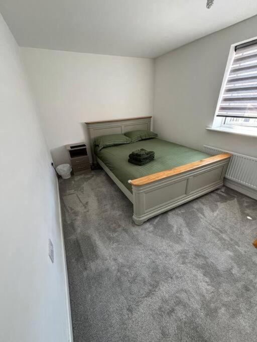 Private Room In A House With Parking In Lenton Νότιγχαμ Εξωτερικό φωτογραφία